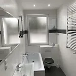 Moderne Zentrale *