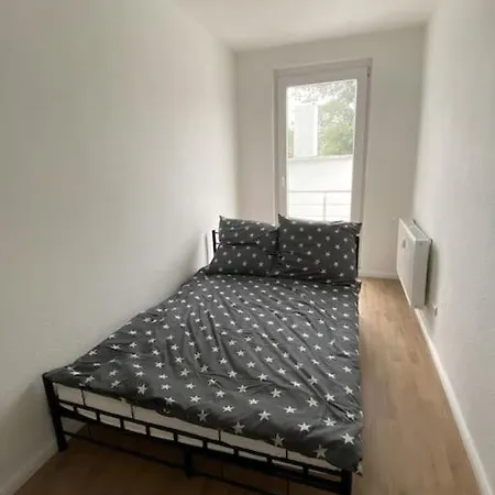 Moderne Zentrale *